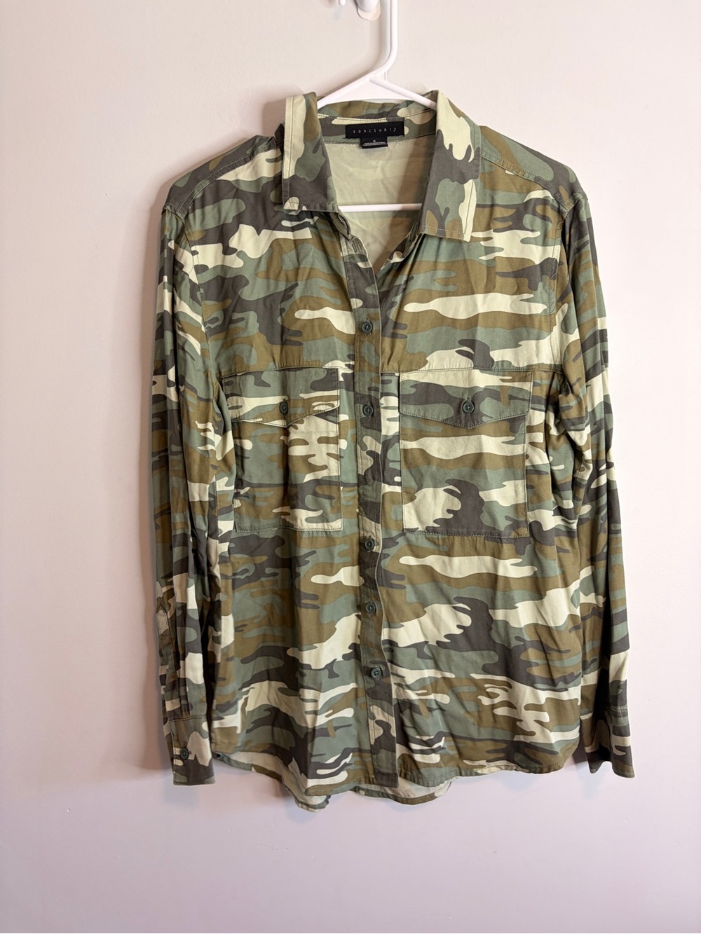 Sanctuary Button-Down Camo Long Sleeve Shirt Green Small